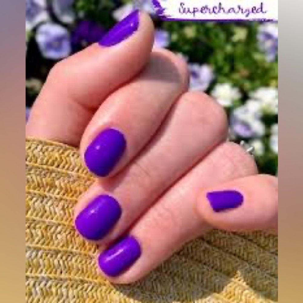 🌸Sale:3/$30🌸 Color Street Nail Polish Strips. Shade: Supercharged. NWT.